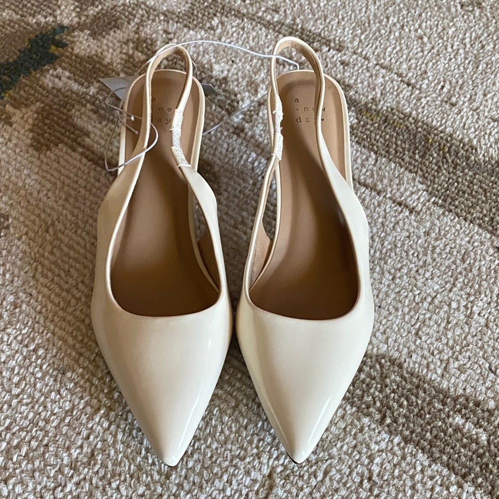 a new day Cream Pointed Toe Heels